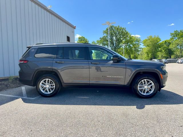 Used 2023 Jeep Grand Cherokee L Laredo RWD image 7