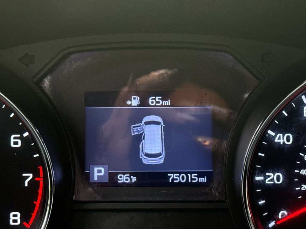 Used 2019 Kia Sedona L FWD image 10