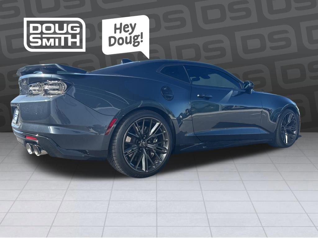 Used 2021 Chevrolet Camaro ZL1 image 3