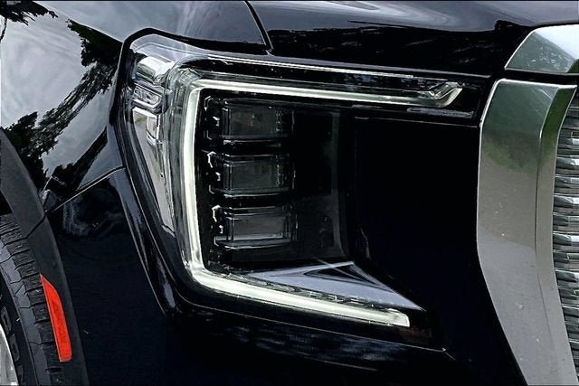 Used 2024 GMC Yukon XL Denali AWD/4WD image 31