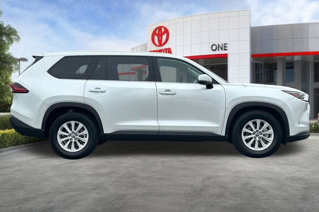 Certified 2025 Toyota Grand Highlander AWD image 3