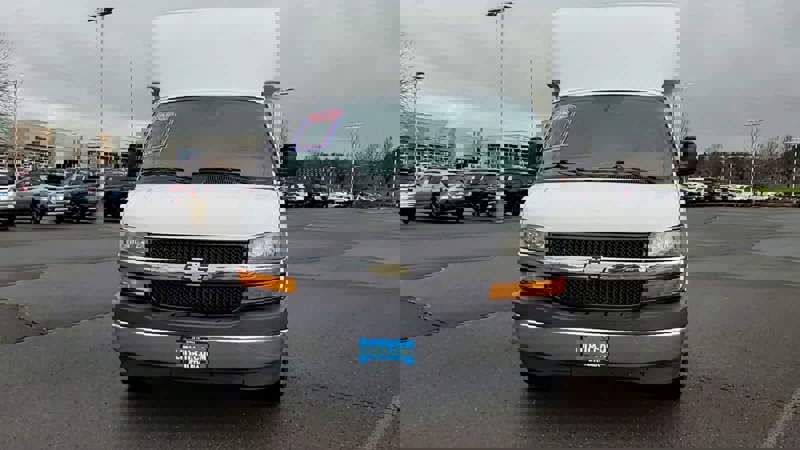 Used 2019 Chevrolet Express 3500 Work Van w/ Power Convenience Package image 3