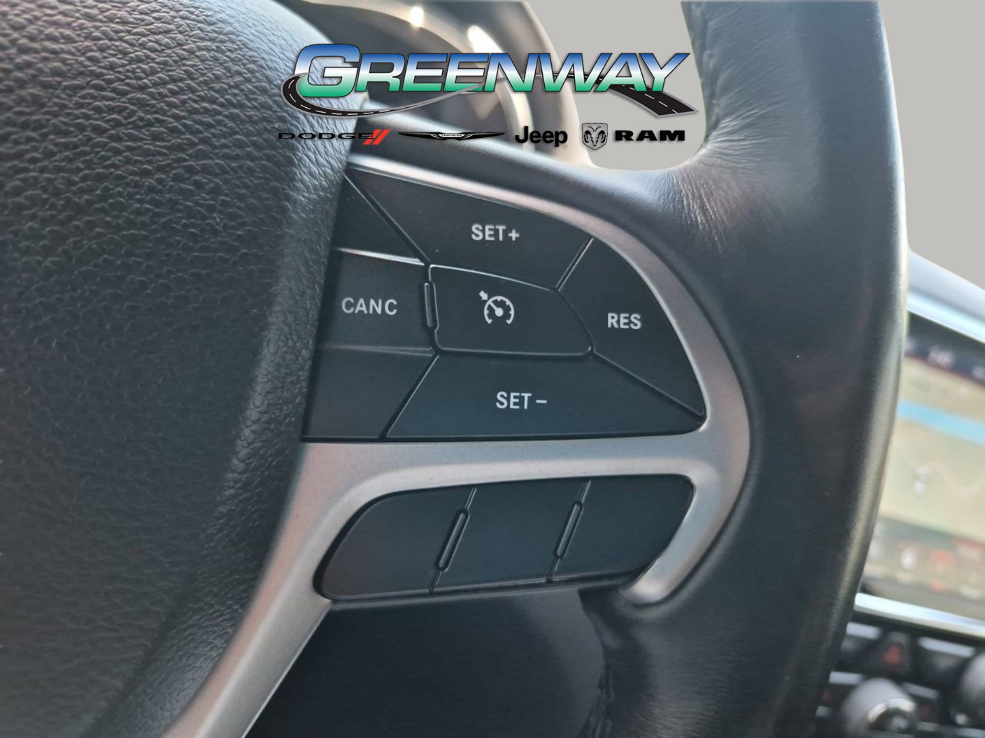 Used 2022 Jeep Grand Cherokee Laredo X RWD image 25