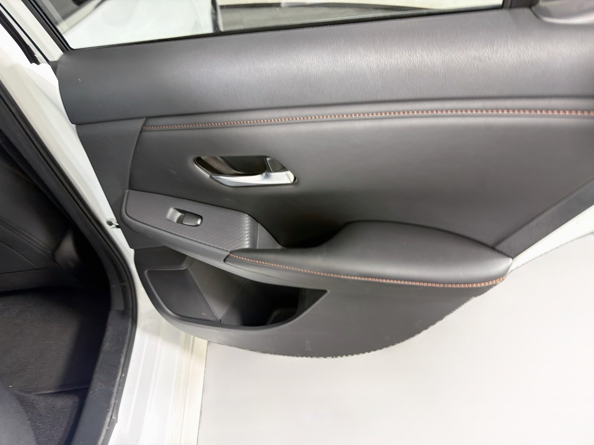 Used 2023 Nissan Sentra SR w/ Midnight Edition Package FWD image 28