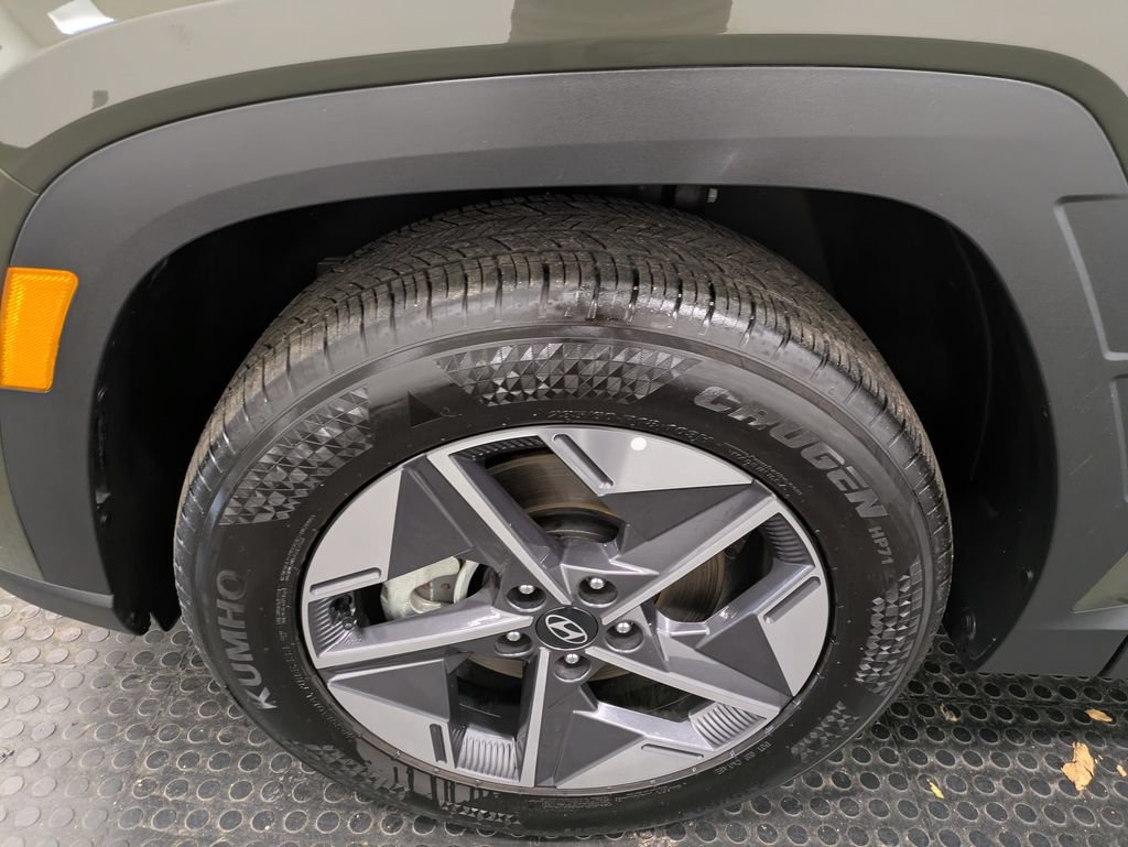 Certified 2025 Hyundai Tucson SEL AWD/4WD image 7