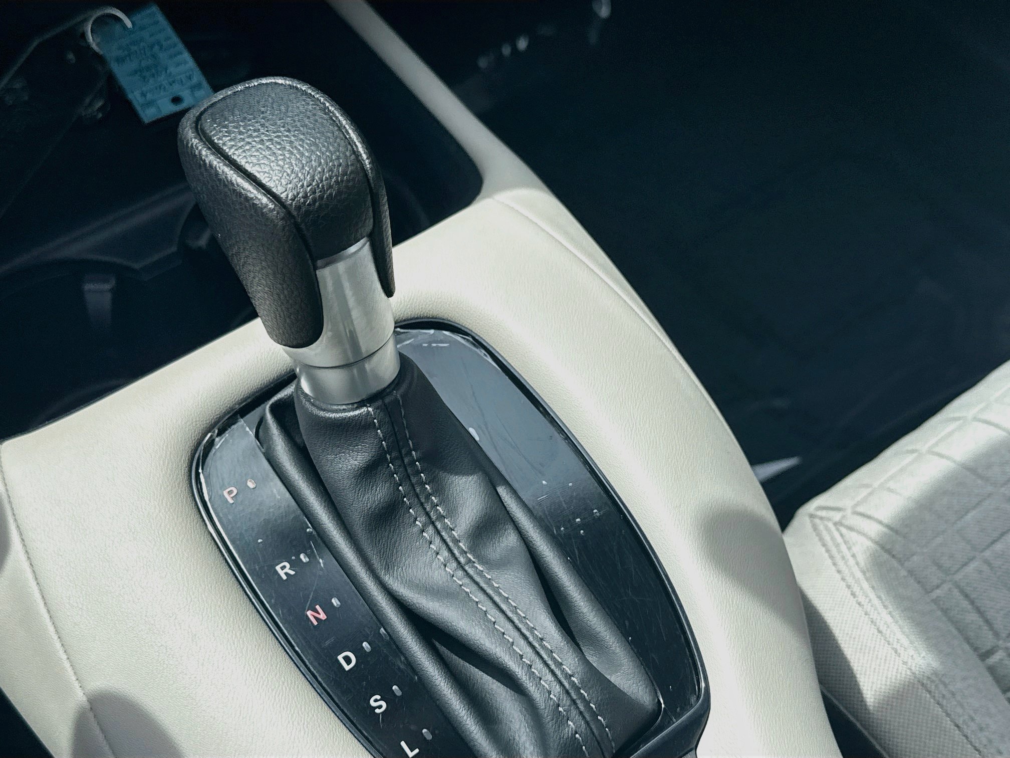 Certified 2025 Honda HR-V LX image 15