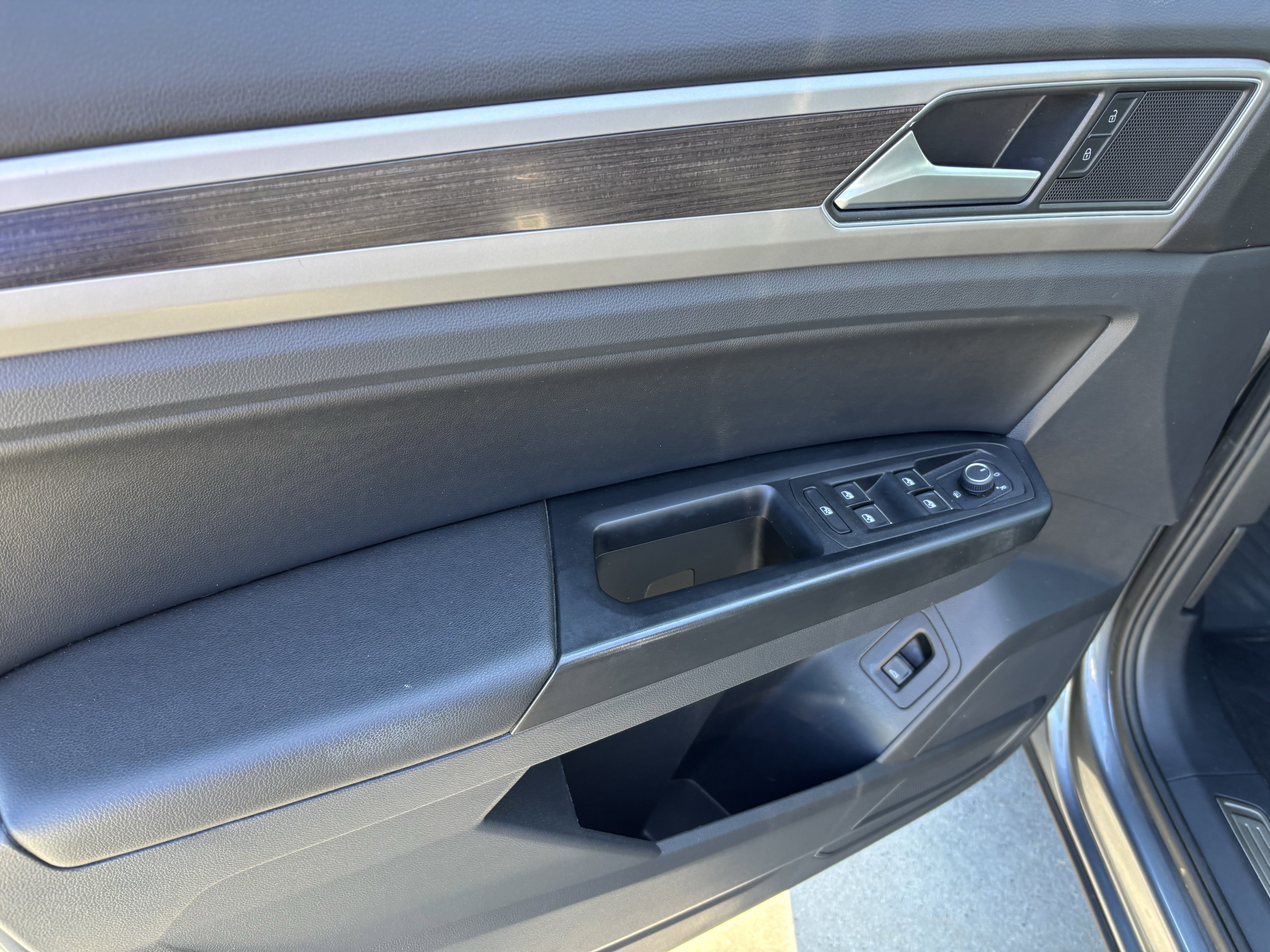 Used 2019 Volkswagen Atlas SEL image 14