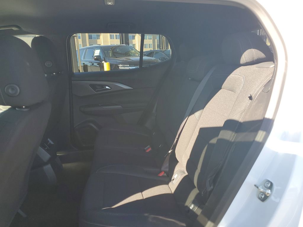 New 2026 Chevrolet Equinox EV LT image 12