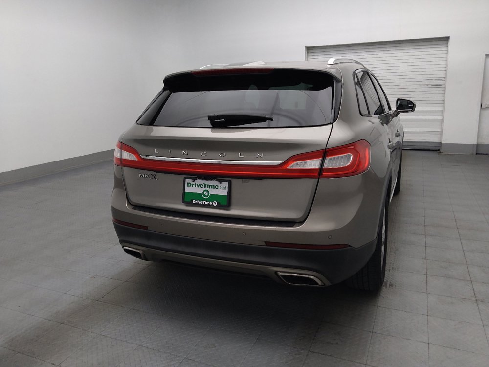 Used 2016 Lincoln MKX Premiere w/ Cargo Accessories Package FWD image 7