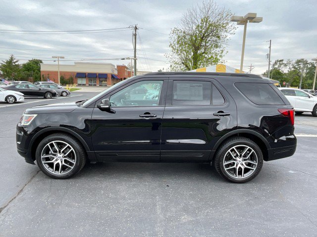 Used 2019 Ford Explorer Sport AWD/4WD image 4
