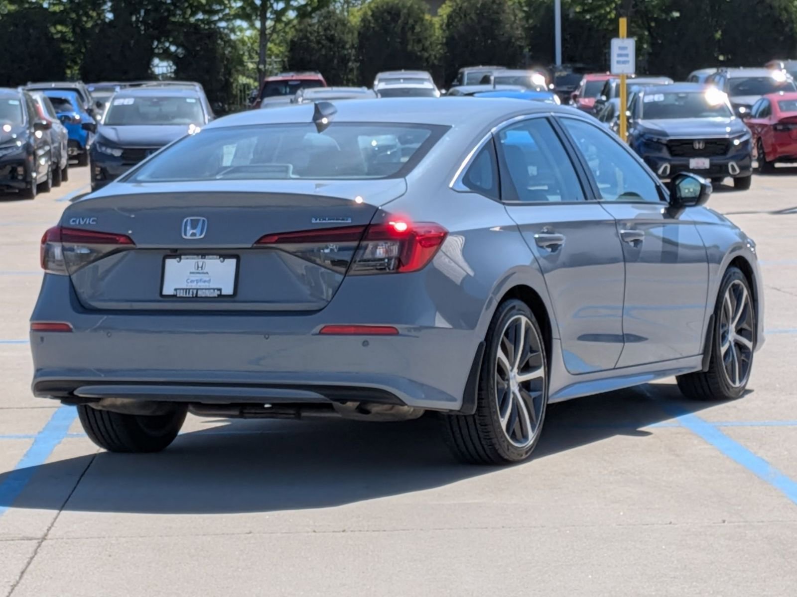 Used 2022 Honda Civic Touring image 6
