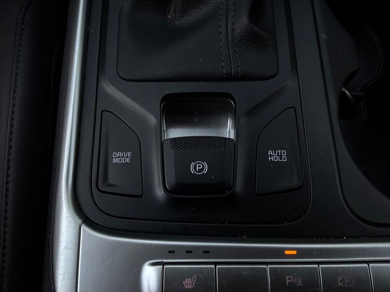 Used 2026 Kia Carnival FWD image 26