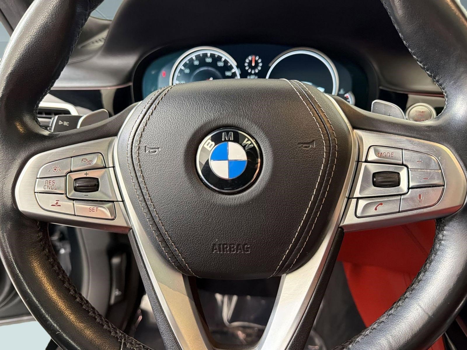 Used 2017 BMW 750i RWD image 16