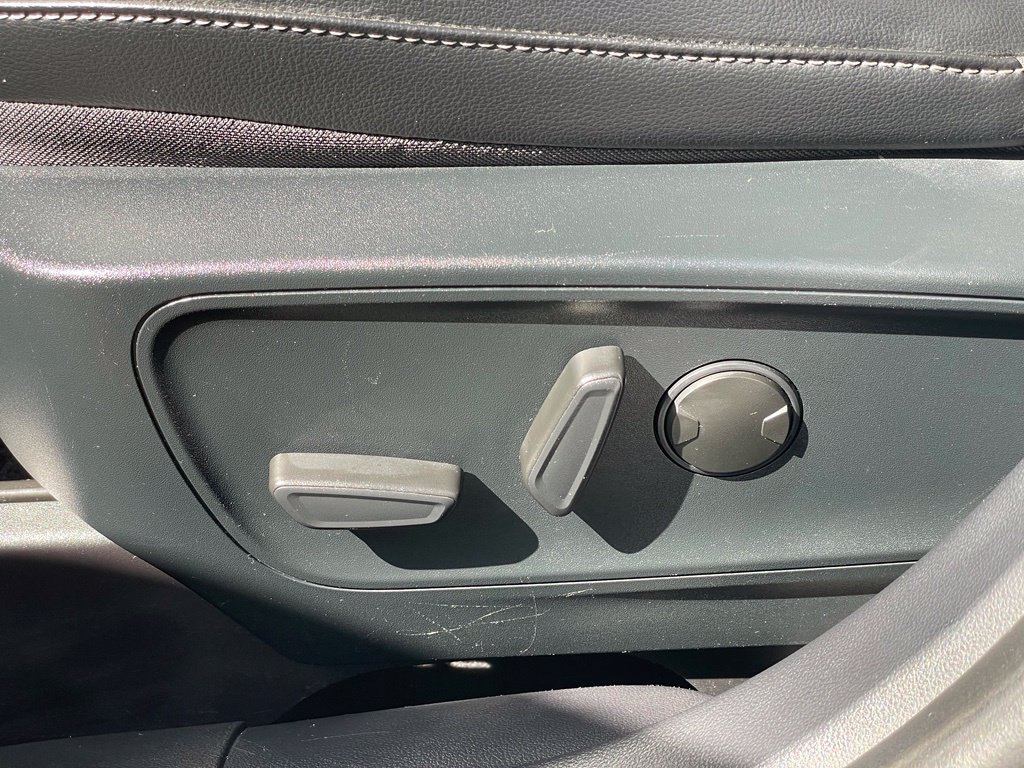 Used 2020 Ford Escape SEL AWD/4WD image 14