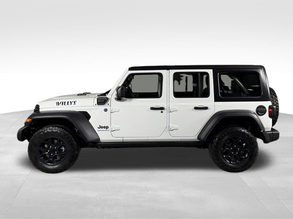 Used 2023 Jeep Wrangler Unlimited w/ 8.4" Radio Group AWD/4WD image 10