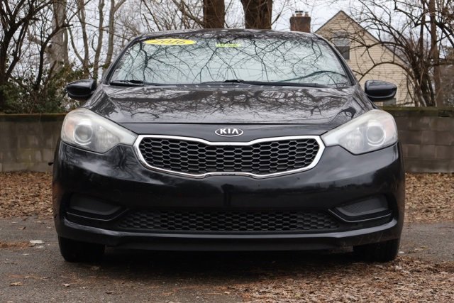 Used 2016 Kia Forte LX image 2