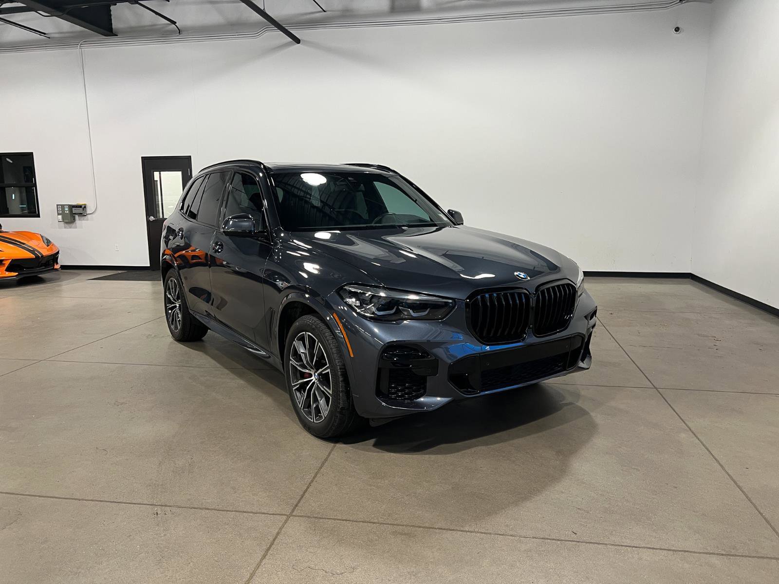 Used 2022 BMW X5 xDrive40i w/ M Sport Package