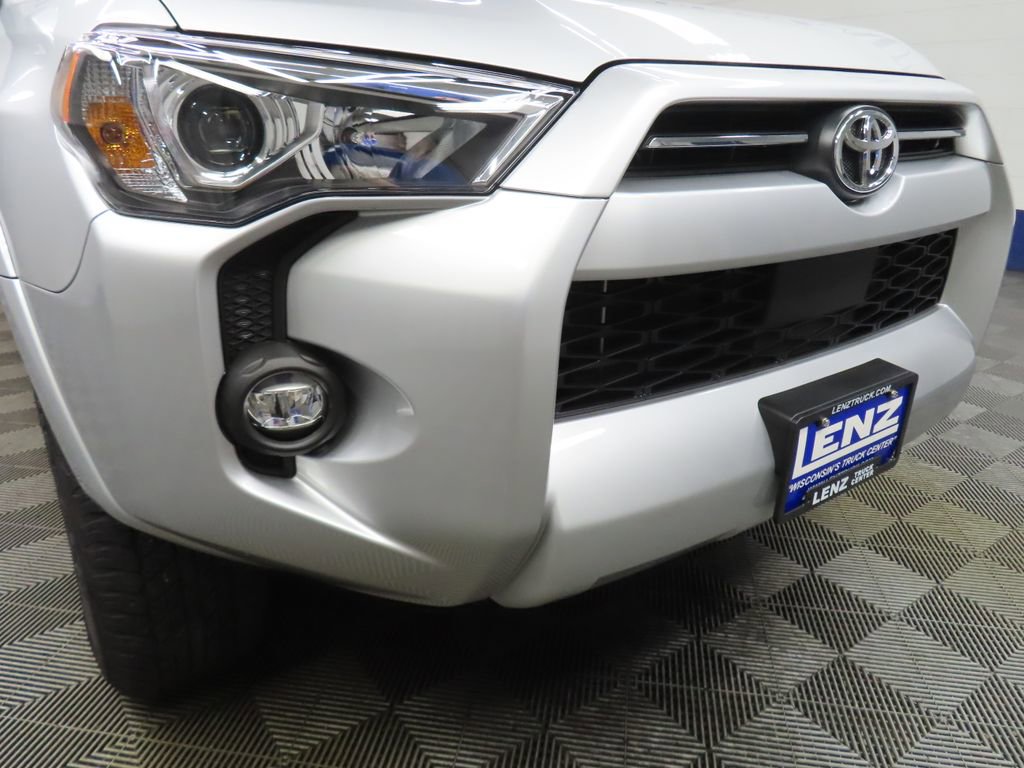 Used 2024 Toyota 4Runner SR5 Premium w/ Moonroof Package AWD/4WD image 41