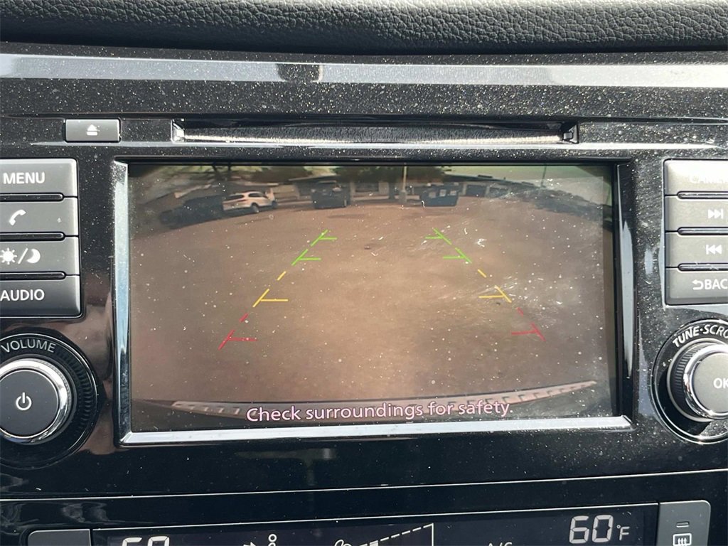 Used 2018 Nissan Rogue SV image 22