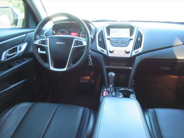 Used 2017 GMC Terrain SLT w/ Open Road Package FWD image 13