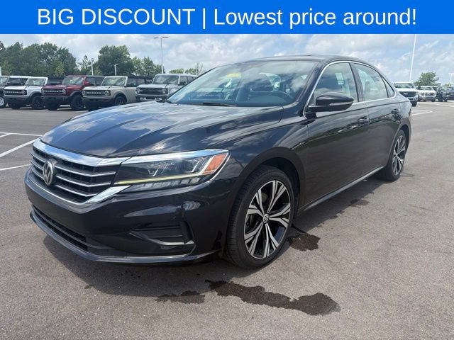 Used 2022 Volkswagen Passat 2.0T SE FWD image 2
