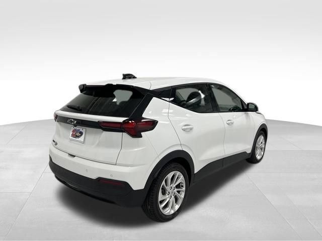 New 2027 Chevrolet Bolt LT FWD image 17