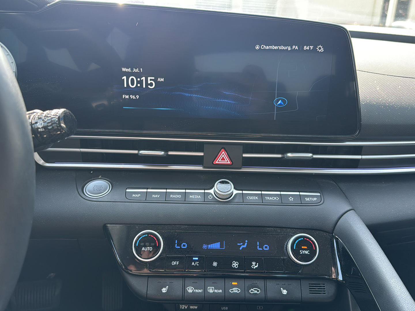 Certified 2024 Hyundai Elantra Limited FWD image 11