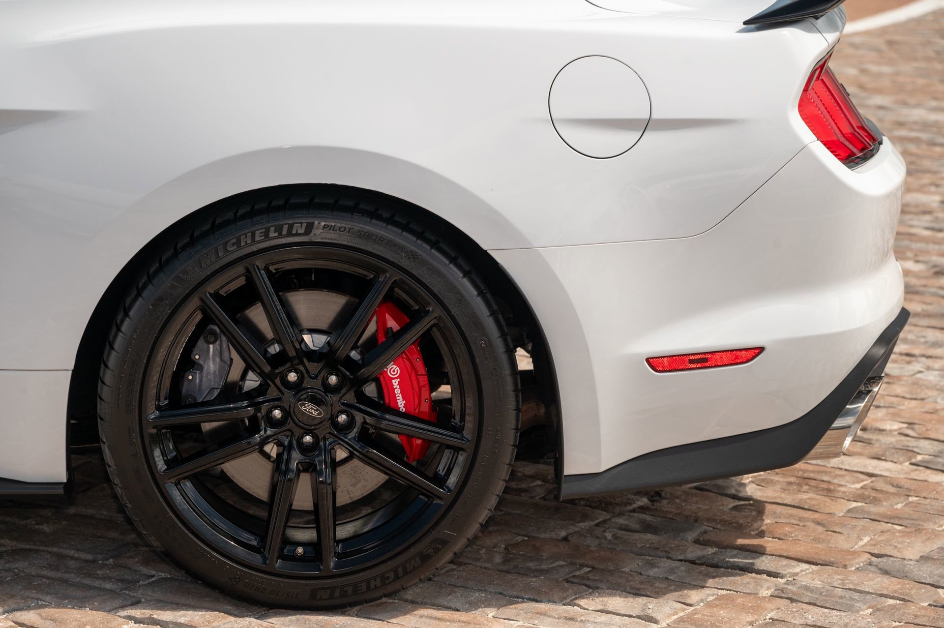 Used 2022 Ford Mustang Shelby GT500 w/ Technology Package image 44