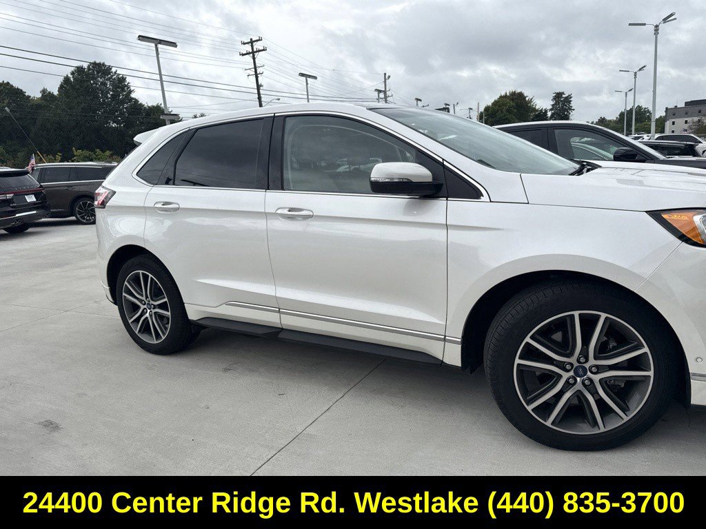 Used 2019 Ford Edge Titanium AWD/4WD image 8