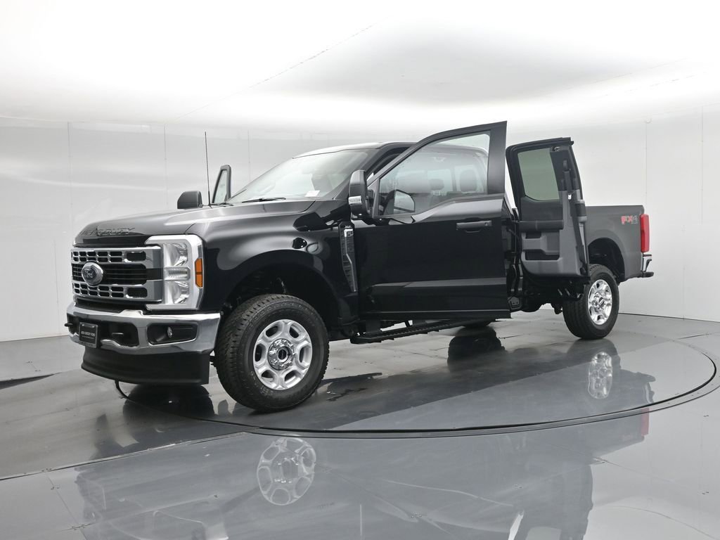 New 2026 Ford F350 XLT w/ FX4 Off-Road Package image 29