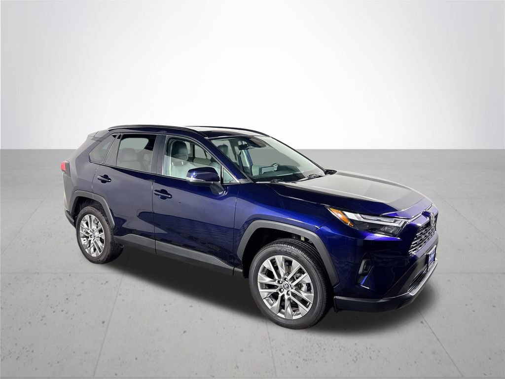 Used 2024 Toyota RAV4 XLE Premium image 4