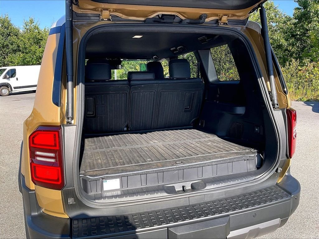 Used 2024 Toyota Land Cruiser AWD/4WD image 35