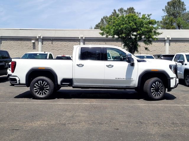 New 2026 GMC Sierra 2500 Denali Ultimate AWD/4WD image 3