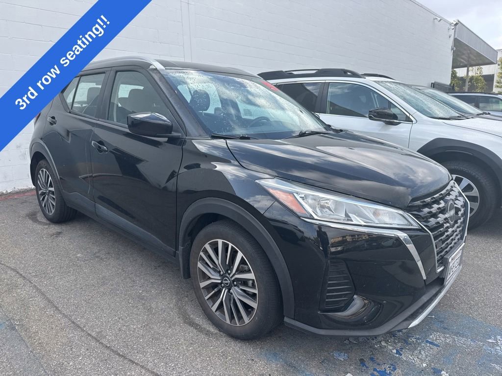 Used 2022 Nissan Kicks SV
