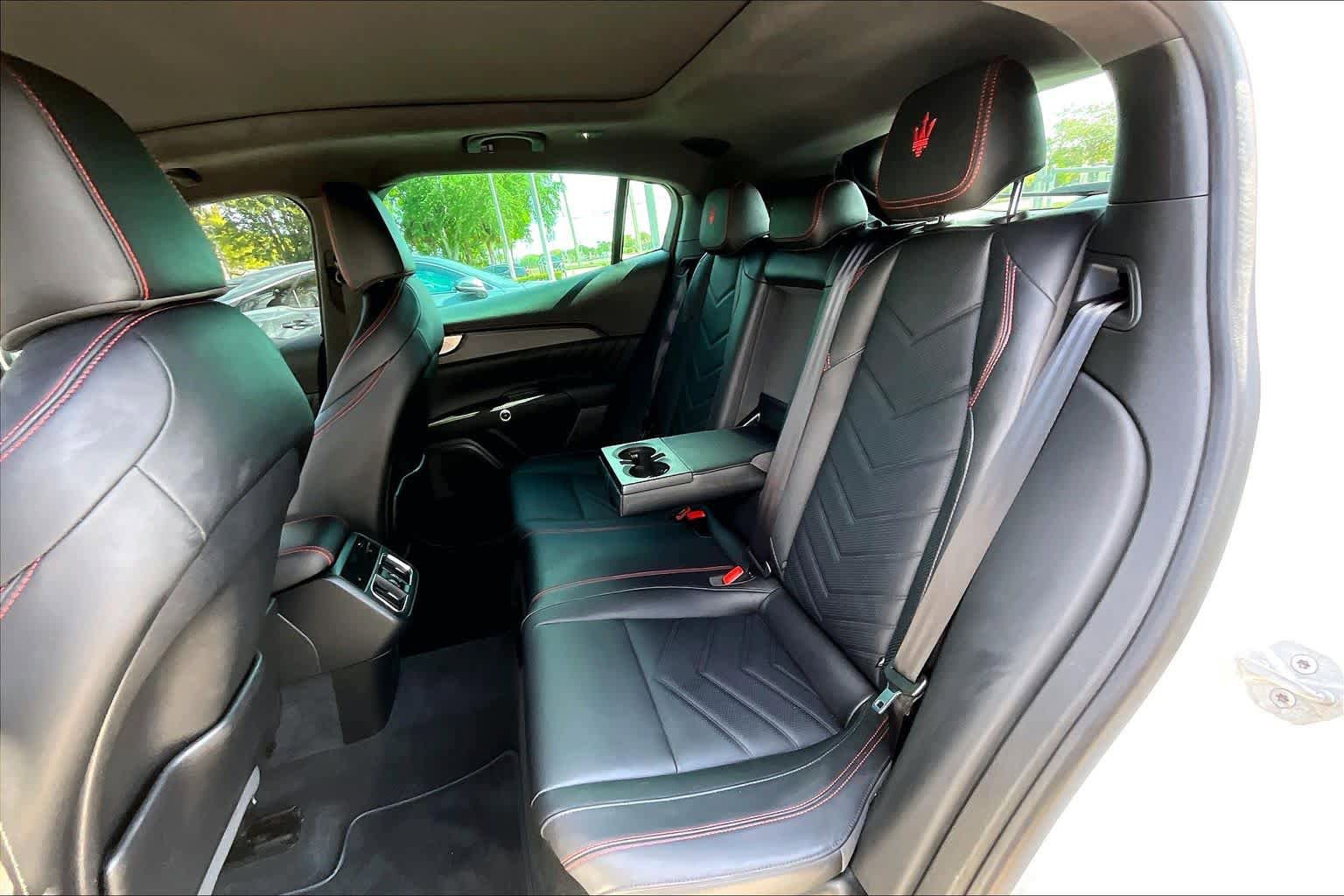 Used 2023 Maserati Grecale Modena AWD/4WD image 21
