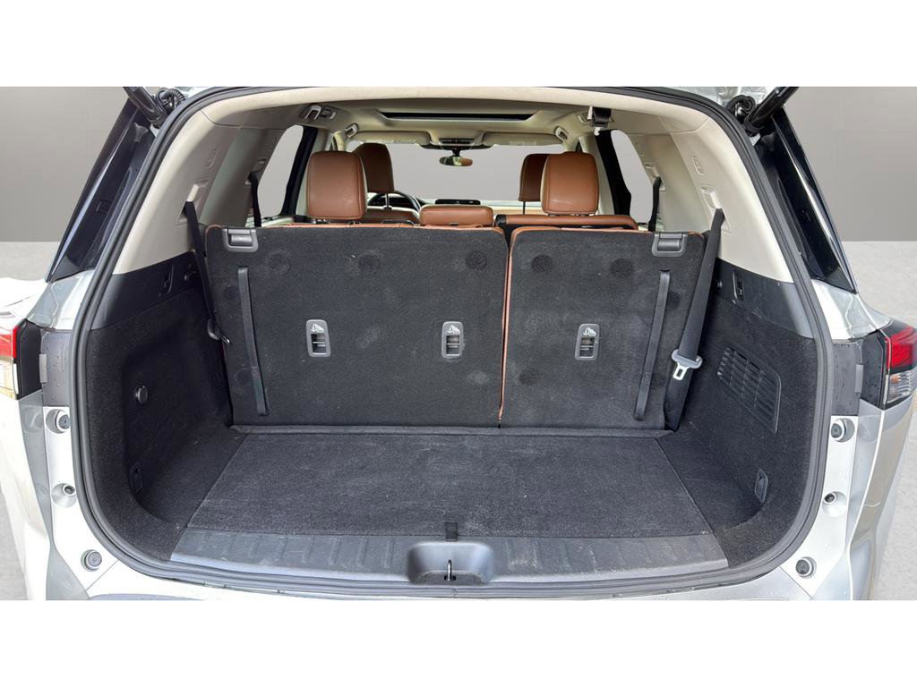 Certified 2023 Nissan Pathfinder Platinum w/ Lighting Package (N93) image 20