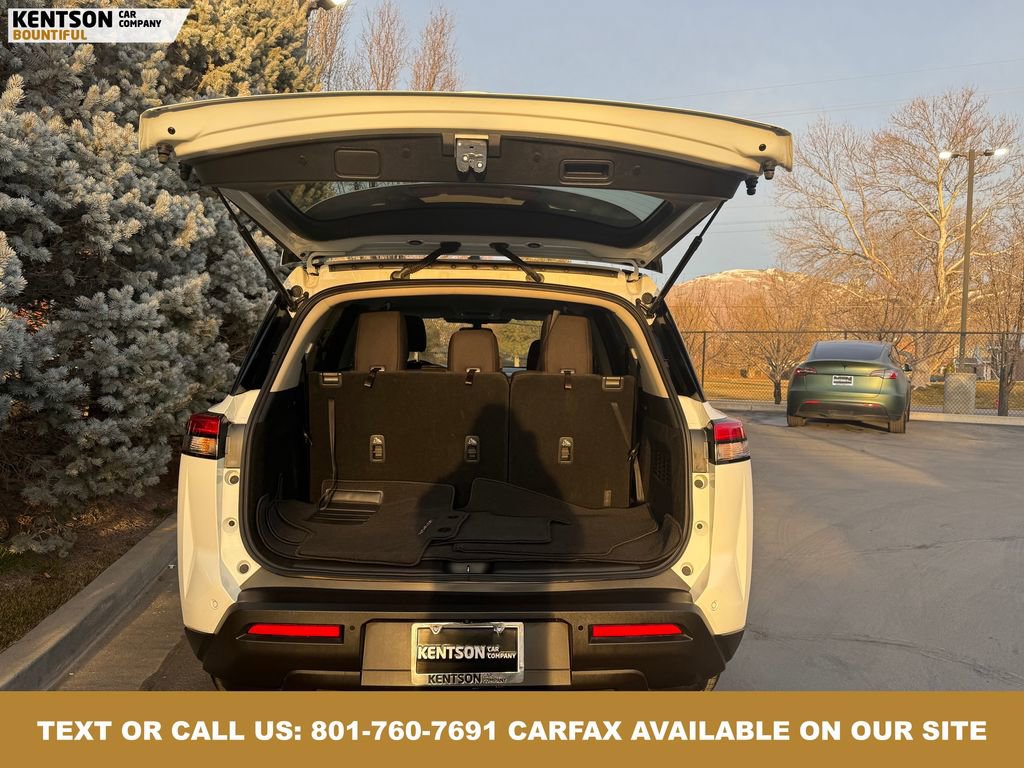 Used 2024 Nissan Pathfinder S image 26