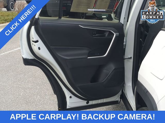 Used 2022 Toyota RAV4 LE image 29