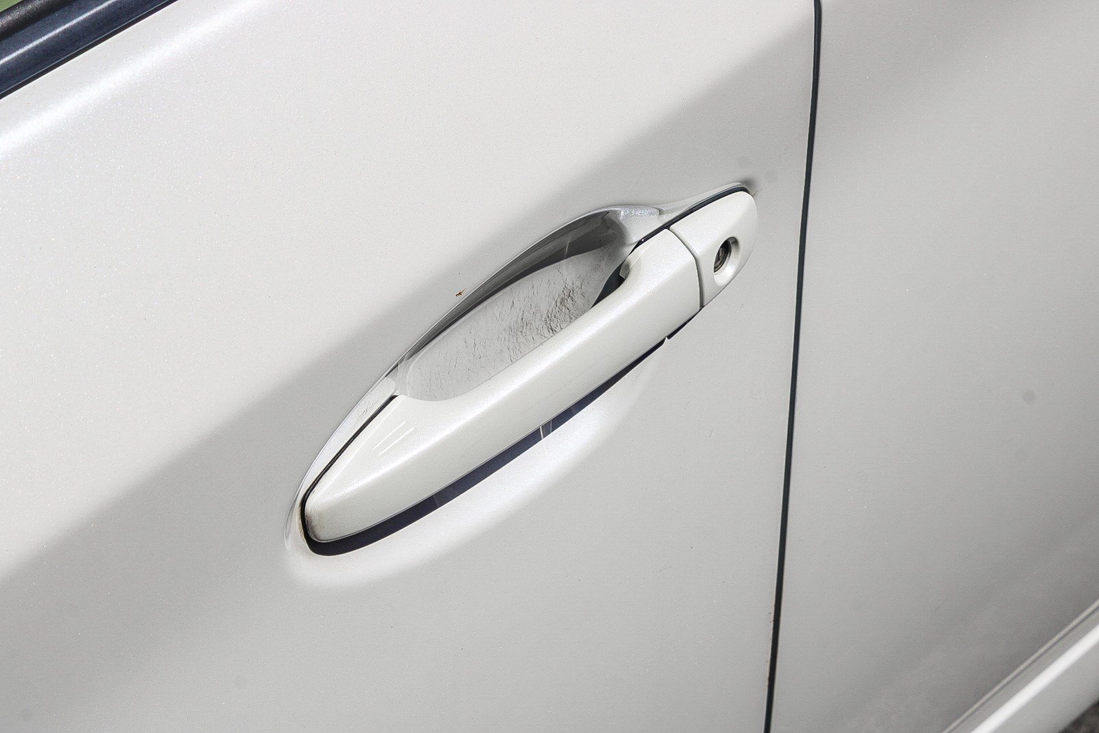 Used 2012 Toyota Prius Four w/ Deluxe Solar Roof Pkg FWD image 9