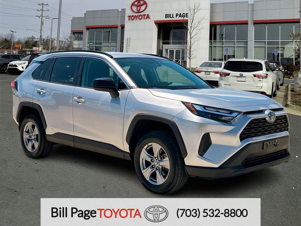 Used 2024 Toyota RAV4 LE AWD/4WD image 1