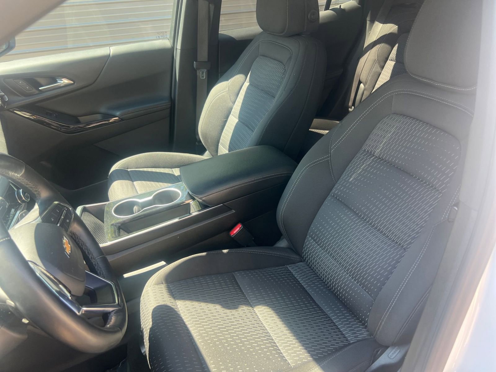 Used 2025 Chevrolet Equinox LT FWD image 22
