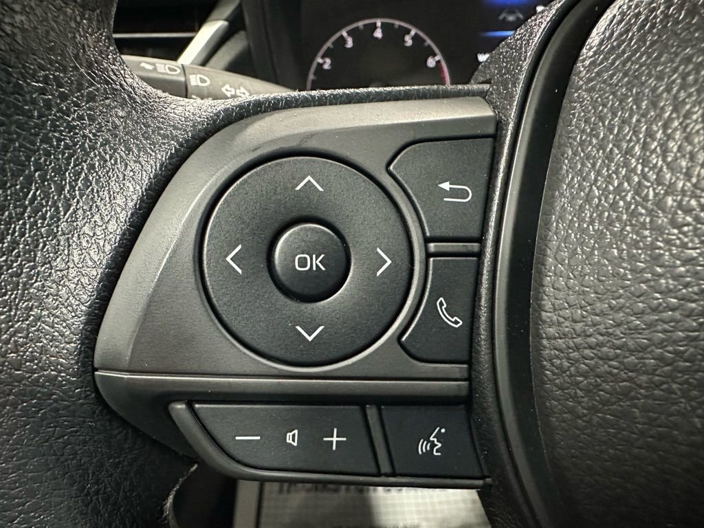 Used 2025 Toyota Corolla Cross AWD Hybrid image 19