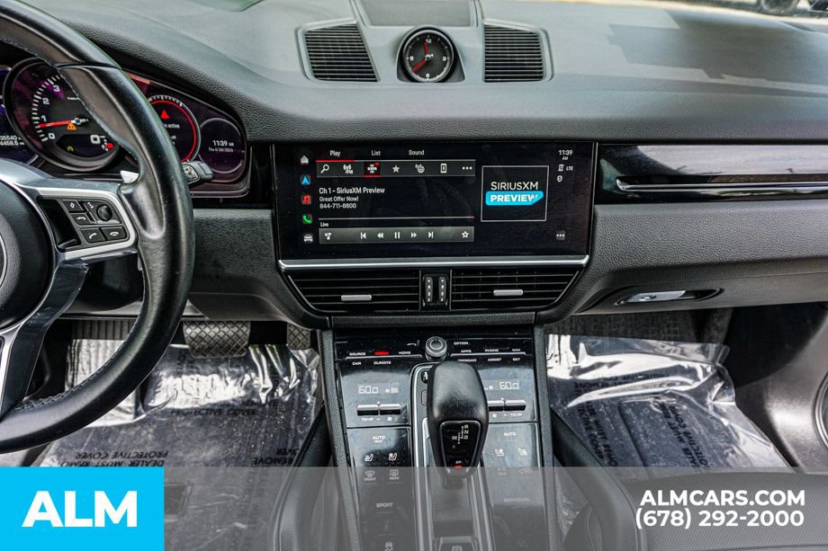 Used 2023 Porsche Cayenne AWD/4WD image 39