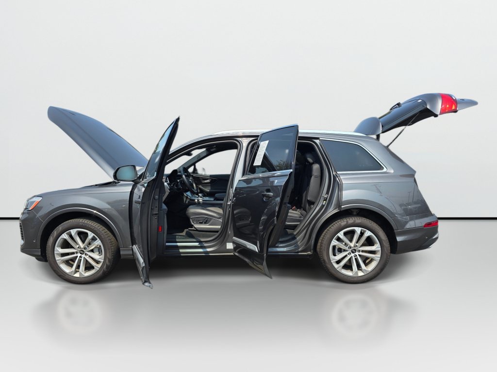 Used 2025 Audi Q7 3.0T Premium Plus AWD/4WD image 9
