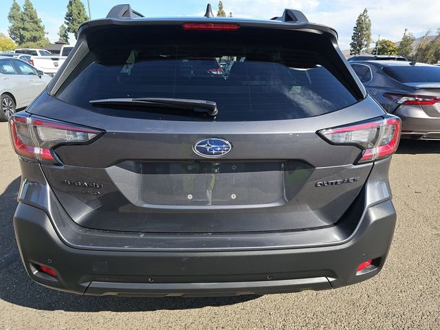 Used 2025 Subaru Outback Onyx Edition AWD/4WD image 5