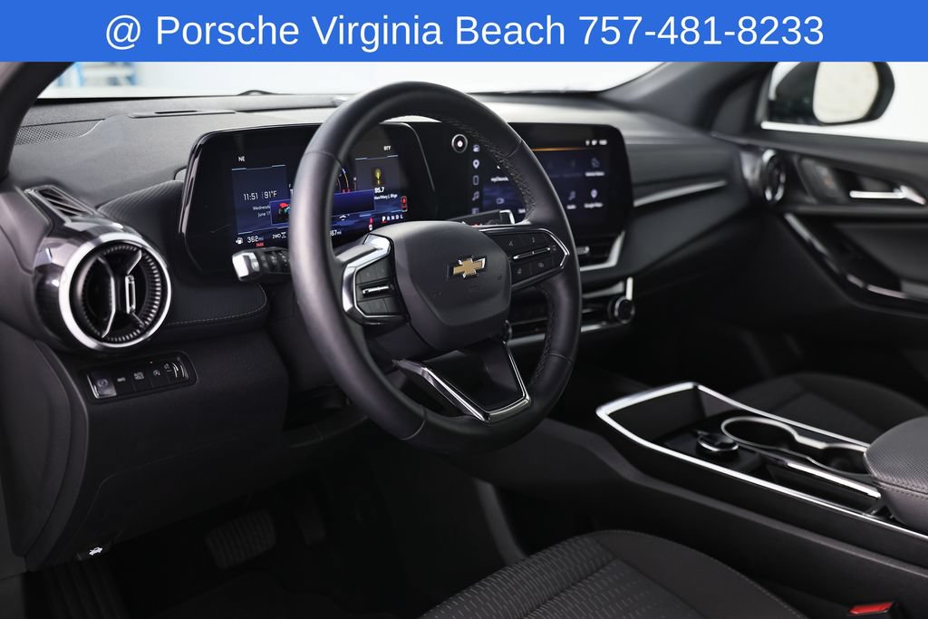 Used 2026 Chevrolet Equinox LT AWD/4WD image 4