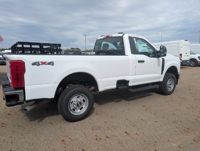 New 2027 Ford F250 XL w/ XL Driver Assist Package AWD/4WD image 9