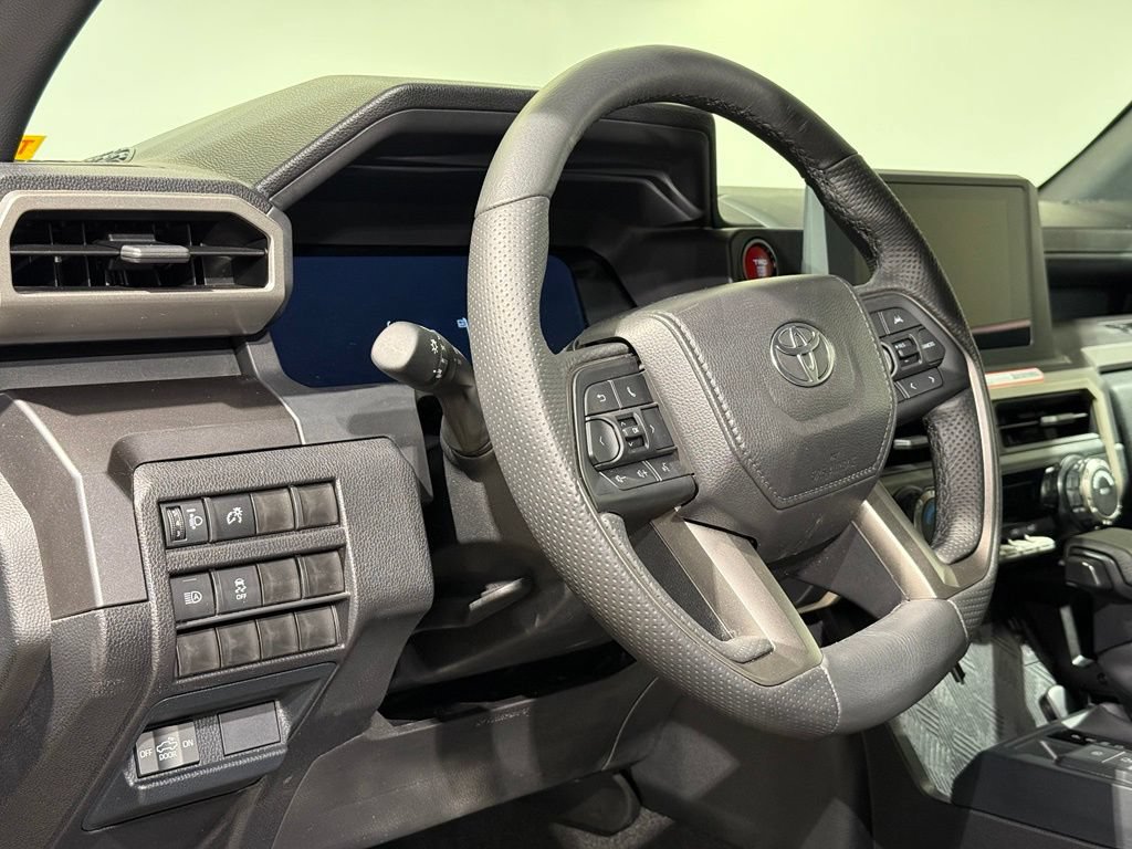 Certified 2026 Toyota Tacoma TRD Off-Road AWD/4WD image 16