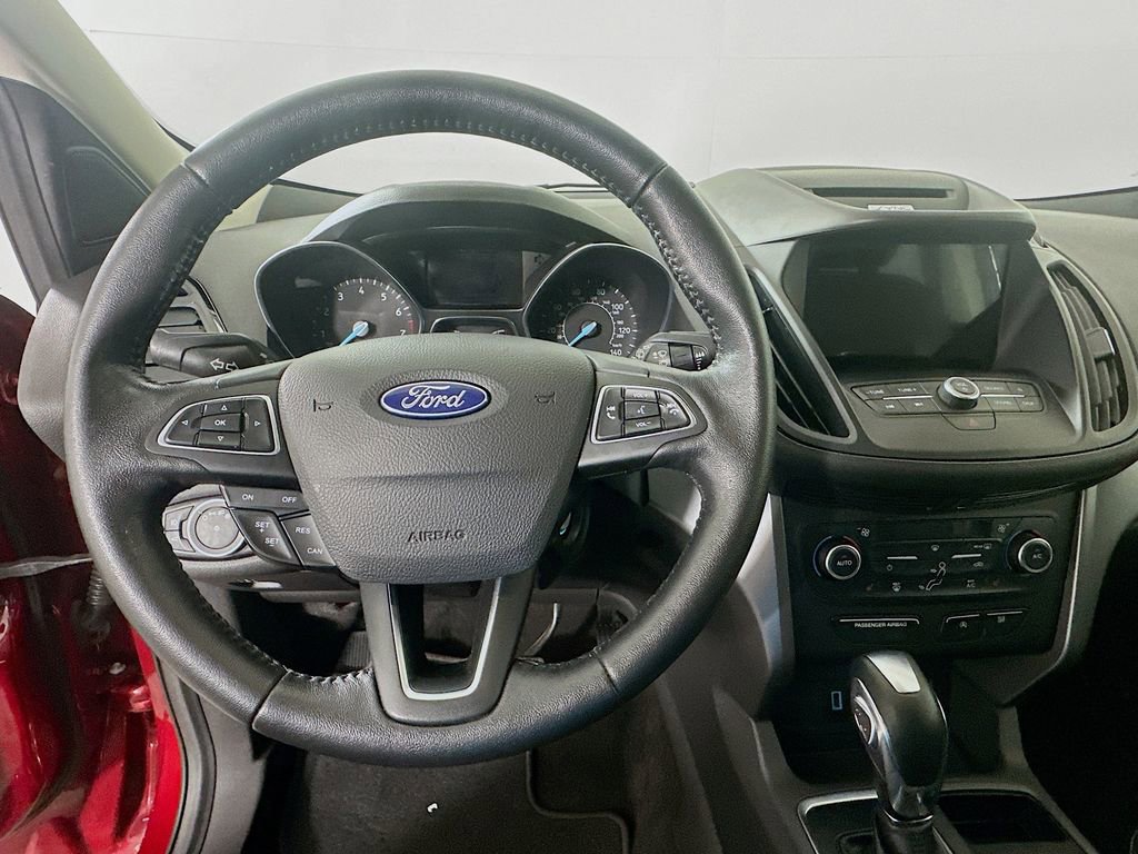 Used 2018 Ford Escape SEL image 11