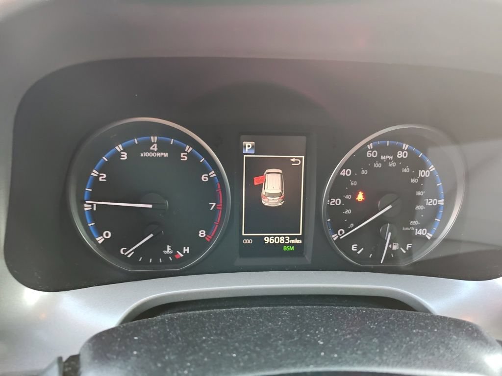 Used 2018 Toyota RAV4 Adventure AWD/4WD image 9